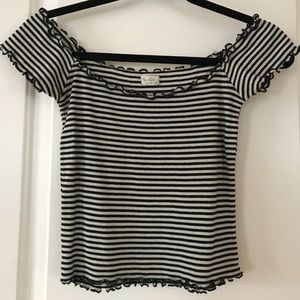 brandy off the shoulder top🦓